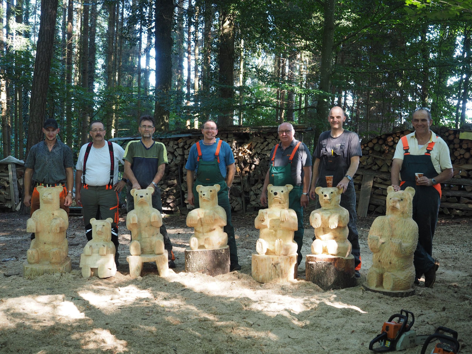 Sitzender baer 29 20160911 1823246324